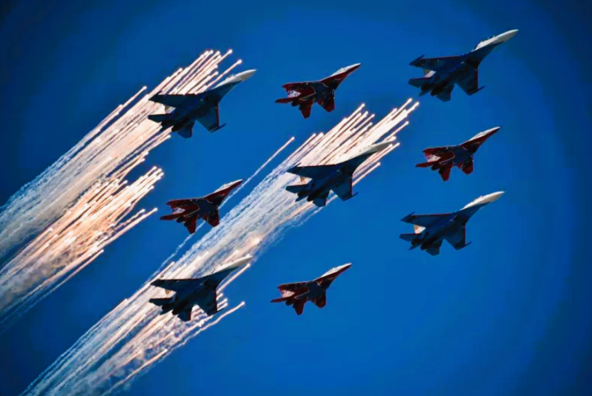 Kampfjets über Köln! Bürger geschockt - Wieso waren Eurofighter und Tornados unterwegs?
