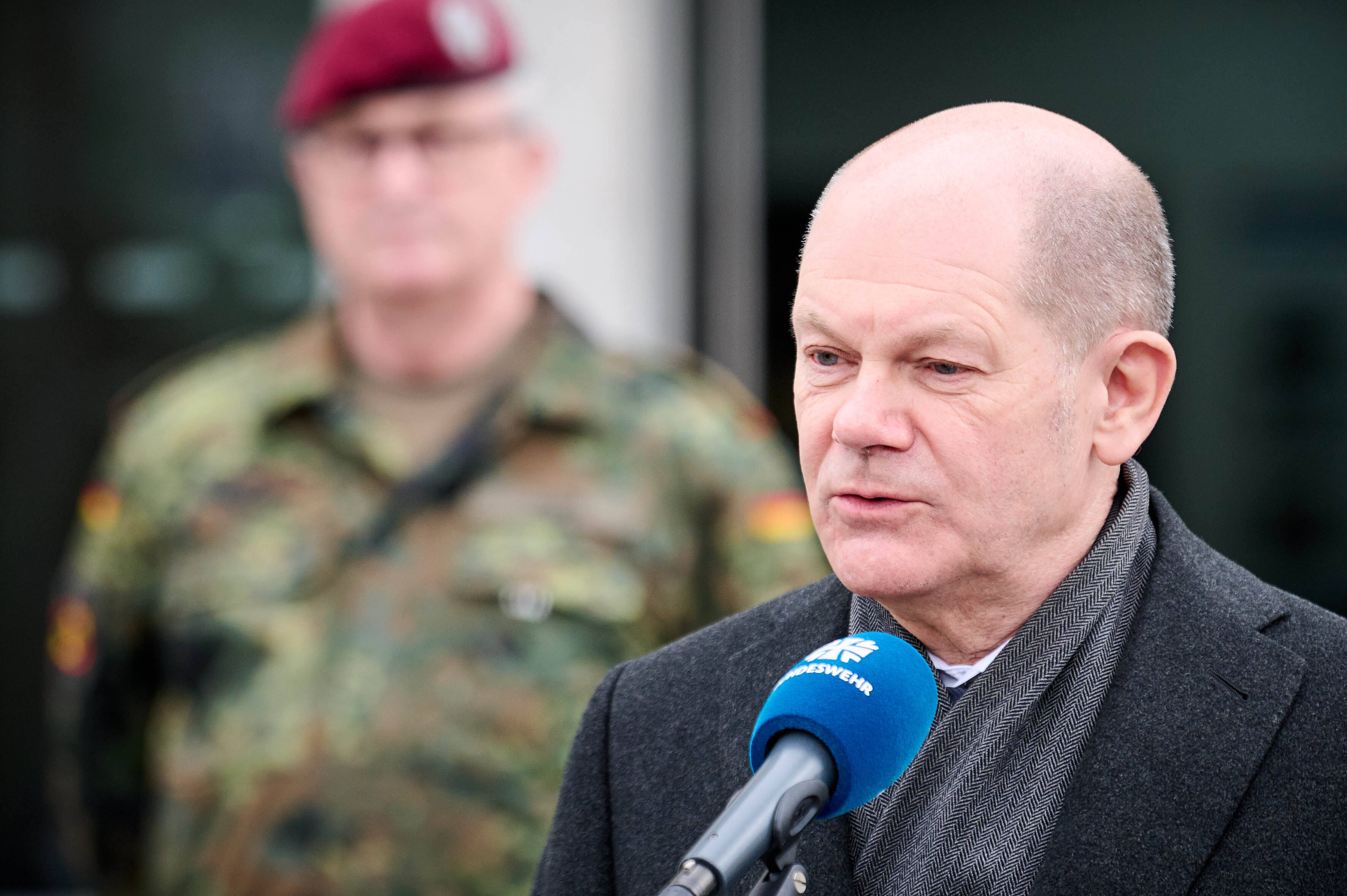 Deutsche Soldaten direkt an der russischen Grenze! Bundeswehr soll Estland gegen Putin verteidigen!