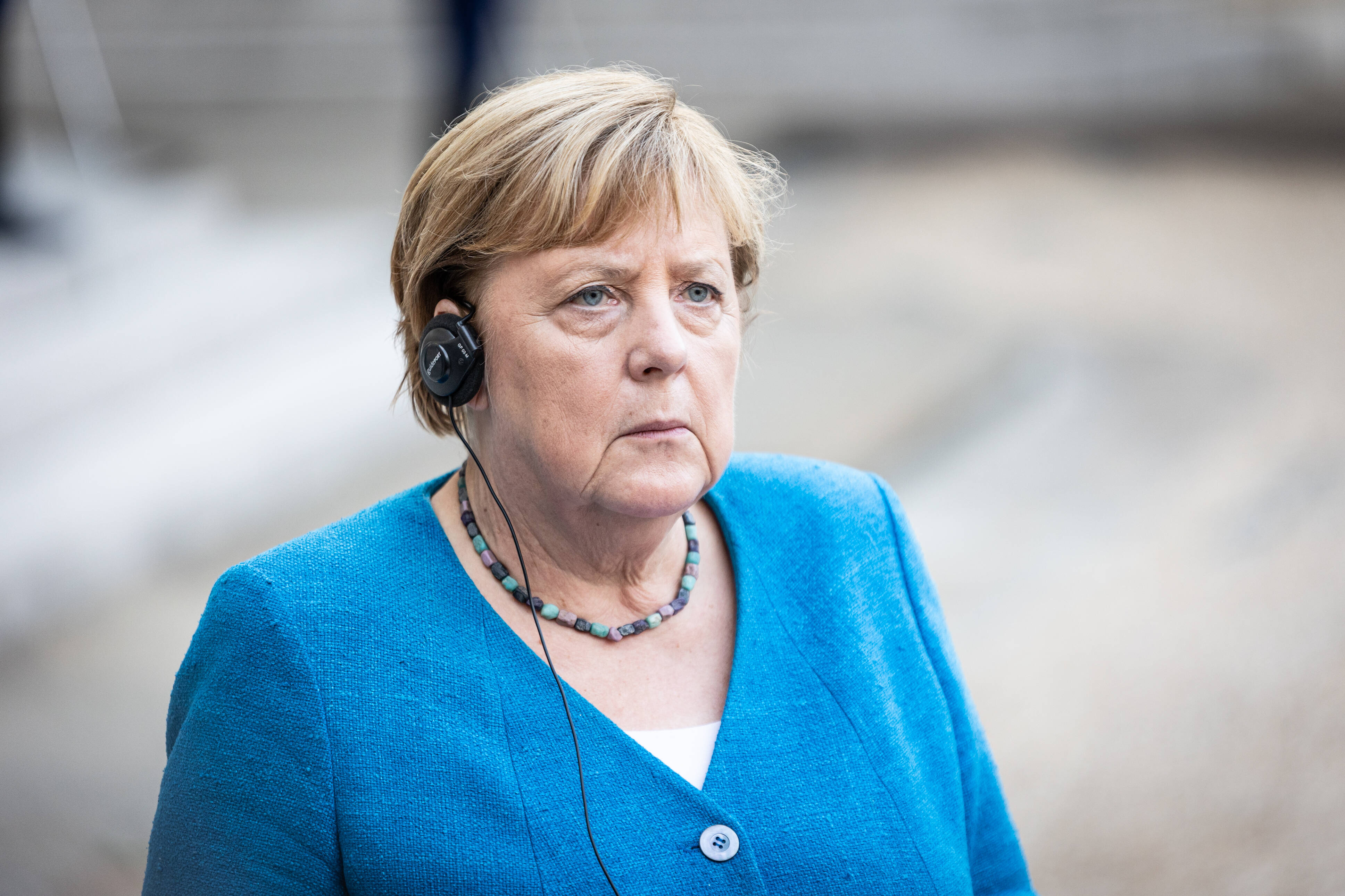 Angela Merkel warnt Deutschland vor Putin und gibt diesen wichtigen Rat! Stellt Putin Deutschland eine Falle?