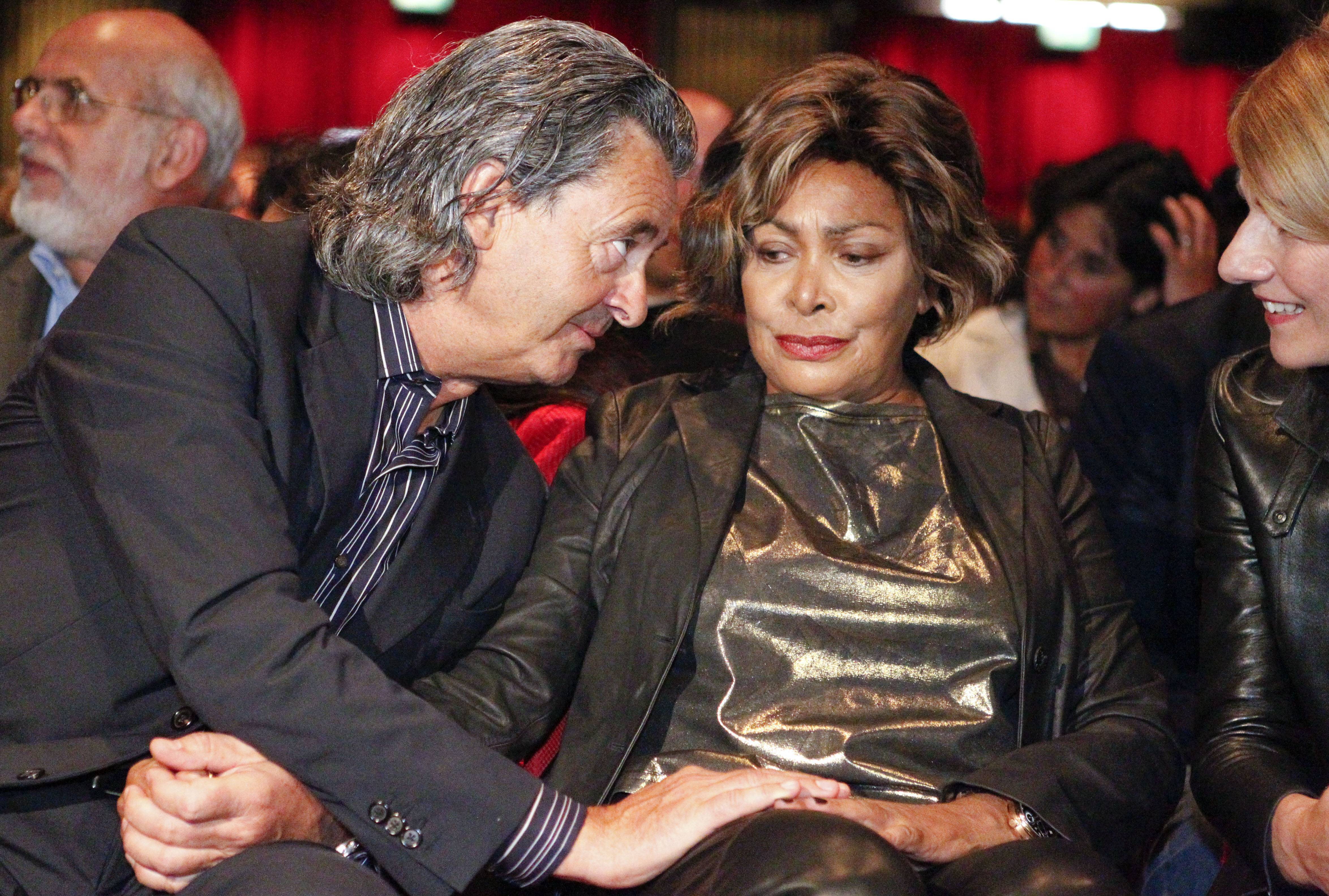 Schicksalsschlag! Rocksängerin Tina Turner (83) trauert um ihren Sohn - Sie verliert das zweite Kind!