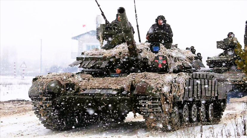 Video zeigt russische Panzer auf dem Weg an die Grenze! Truppen marschieren von Belarus auf die Ukraine!