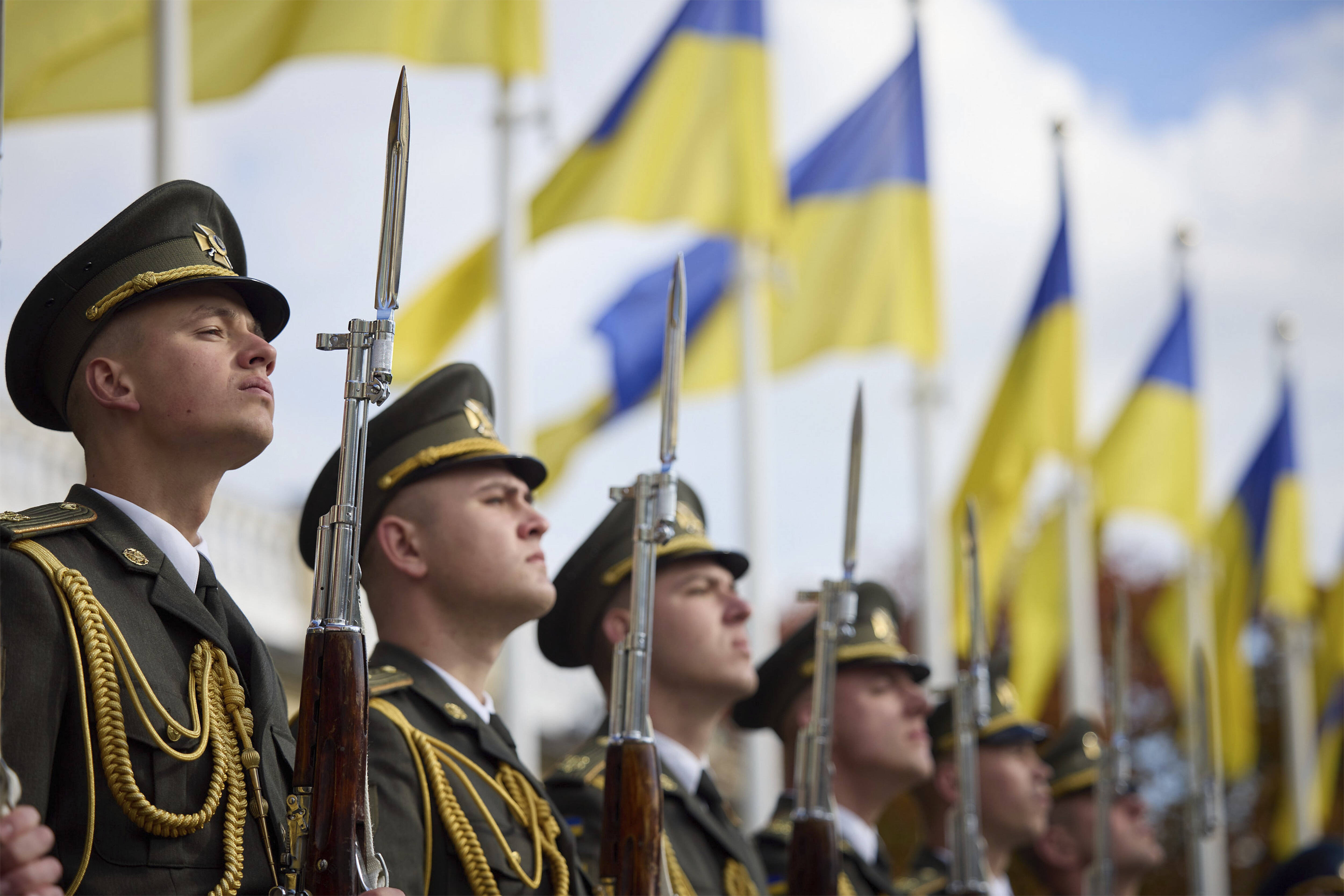 Jetzt droht die Ukraine Russland! - “Unsere Panzer werden auf dem Roten Platz in Moskau stehen"