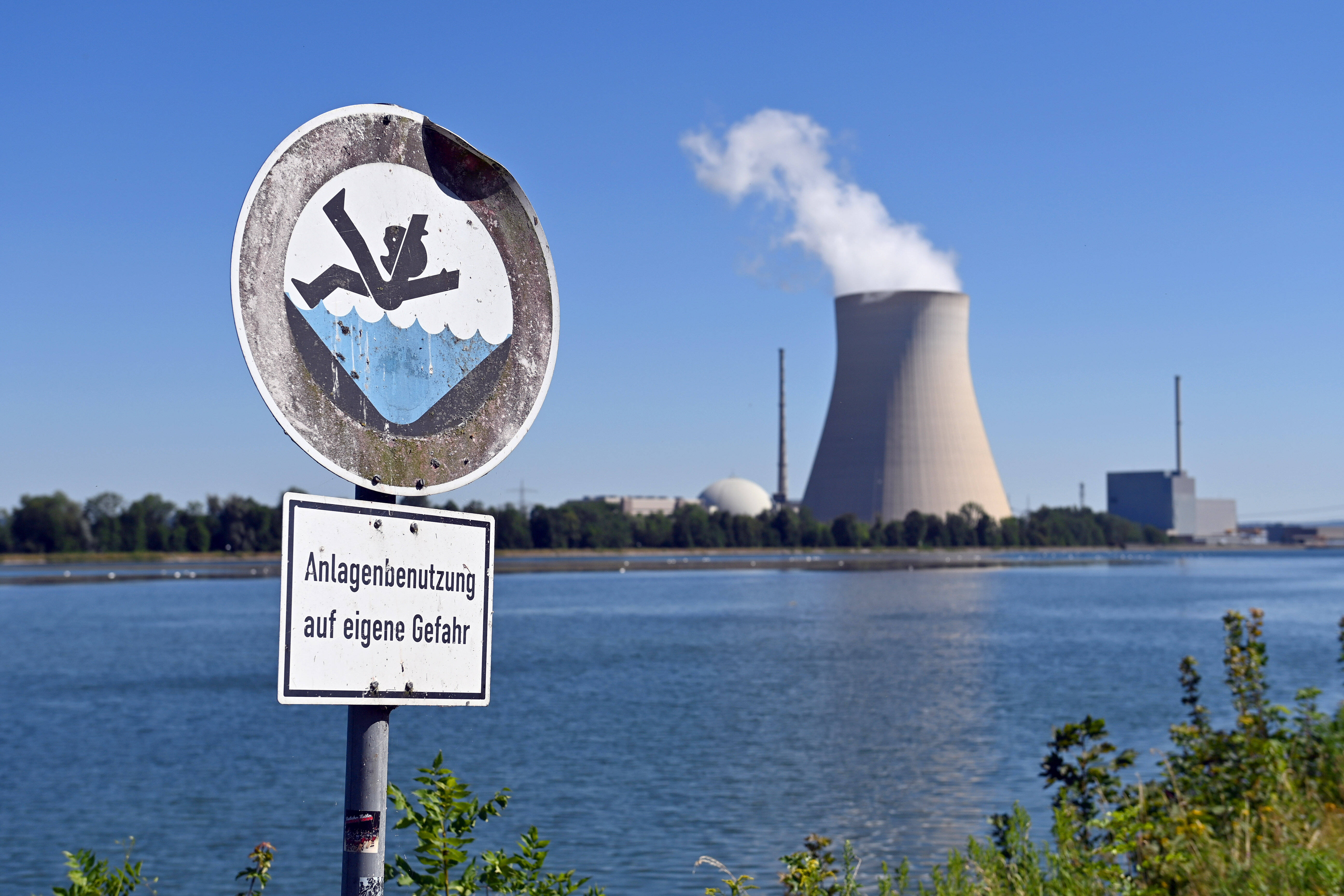 Letztes Atomkraftwerk in Deutschland geht vom Netz - Experten warnen, reicht unser Strom noch?