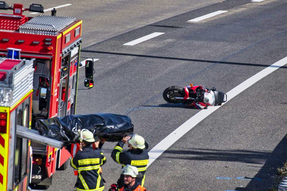 Familientragödie bei Pfingstausflug! Vater und Tochter sterben bei Spritztour mit dem Motorrad!
