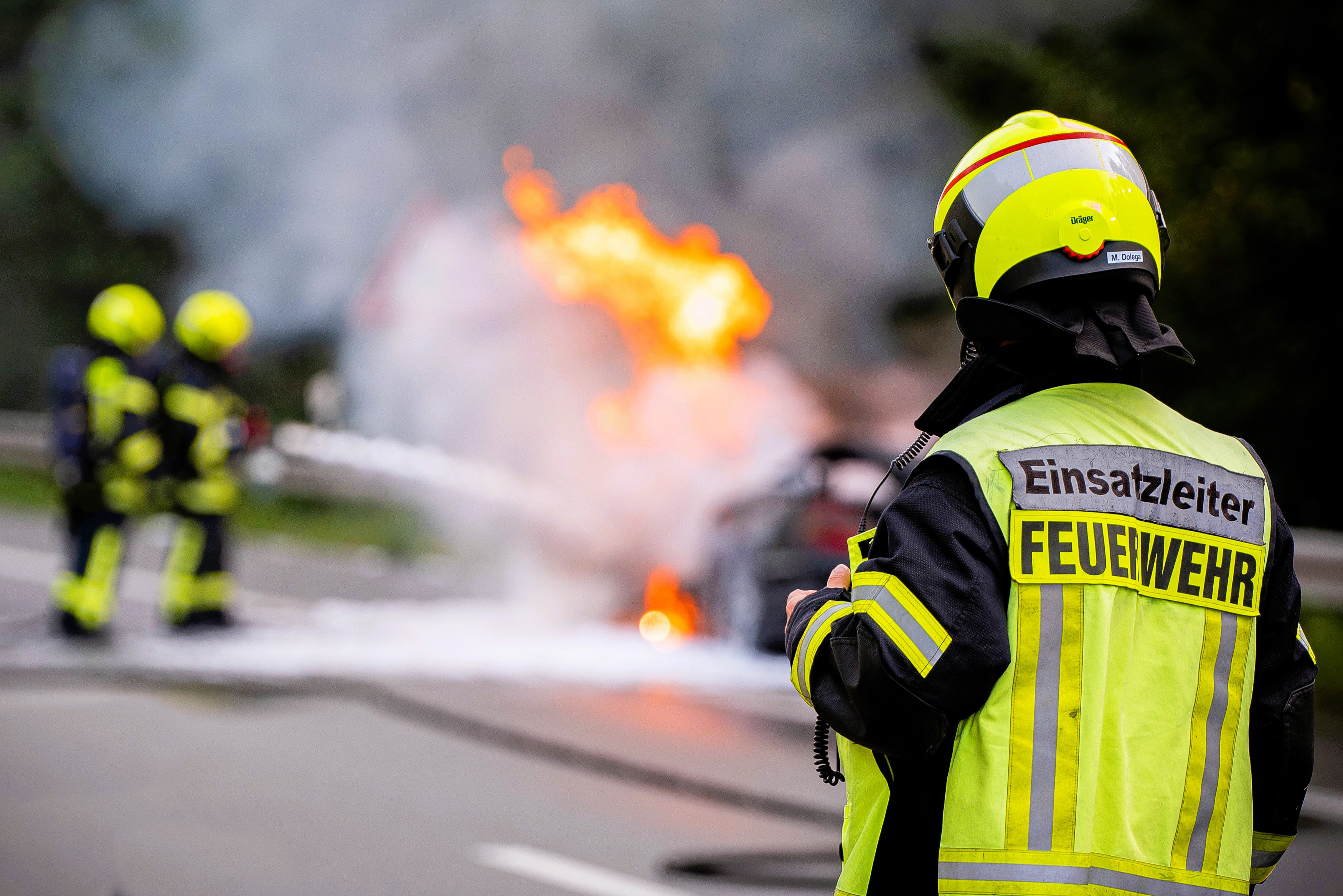 Tragödie nach Abi-Party! Junges Mädchen verbrennt in ihrem Wagen!