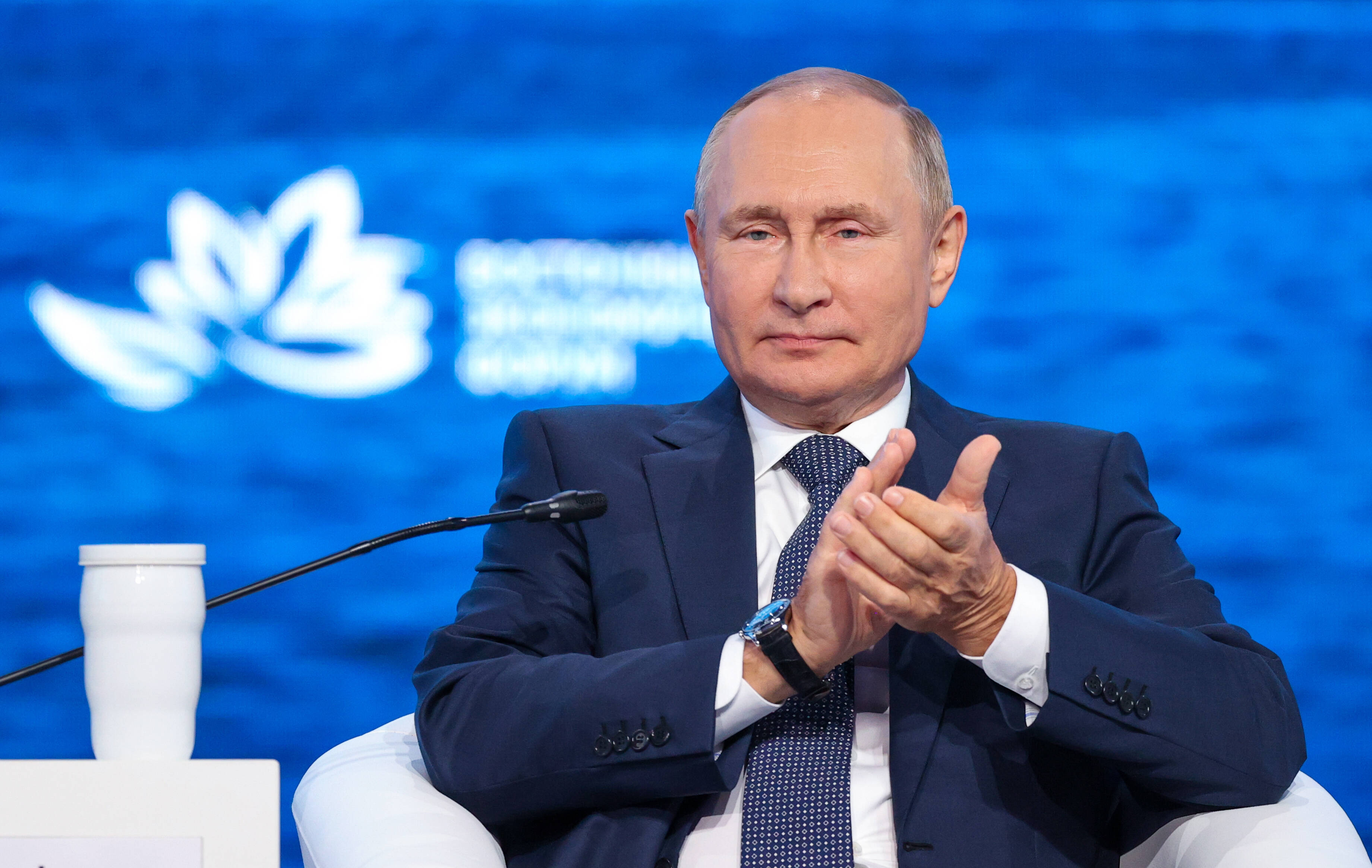Dreht Putin jetzt völlig durch? Atomtest zum 71. Geburtstag - Feuert Putin tatsächlich das "fliegende Tschernobyl" ab?