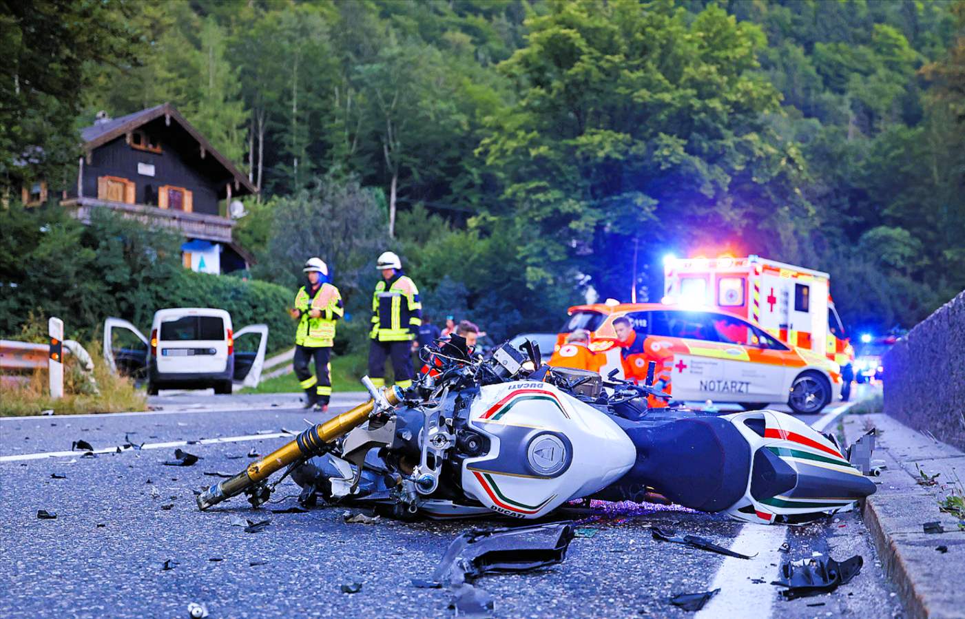 Autobahn Todesfahrt! 7-facher Mord, 15-facher versuchter Mord! Todesfahrer von der A94 festgenommen