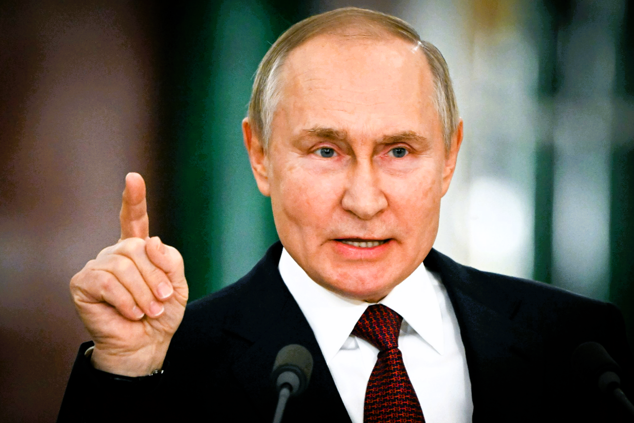 Deutschland von US-Truppen besetzt? Putin hält bizarre Rede und hetzt die Russen gegen uns auf!