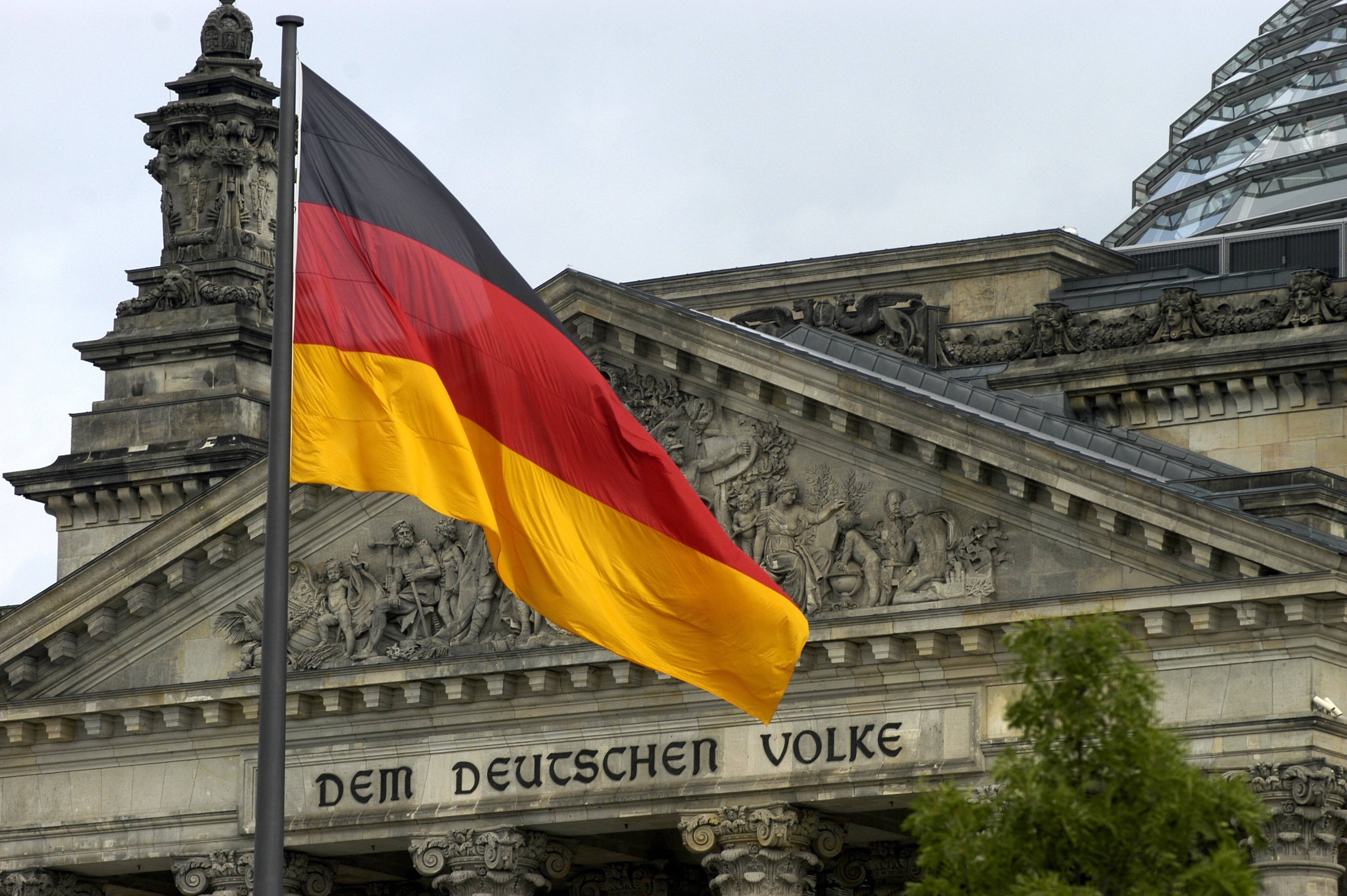 Deutscher Top-Politiker tot! Ohne Ihn hätte es diese Partei quasi gar nicht gegeben!