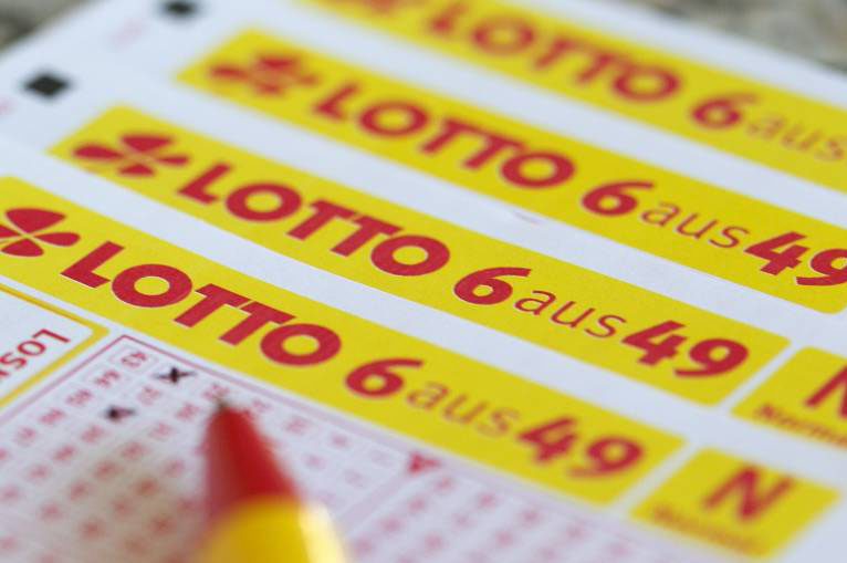 Deutsche Lottogewinnerin tot, sie gewann 192 Millionen Euro - auch Ihr Mann verstarb nach dem Gewinn!
