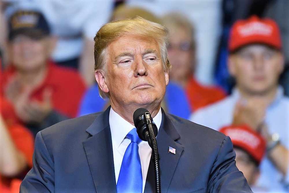 Notlandung! Donald Trumps Maschine muss runter! War es ein versuchter Anschlag?!