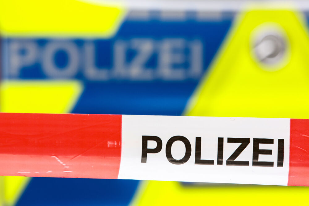 Mordanschlag am hellichten Tag! - Täter feuert 10 Schüsse auf Taxi ab