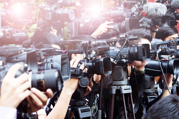 "Hannas schlafende Hunde": Wiedersehen mit Hannelore Elsner