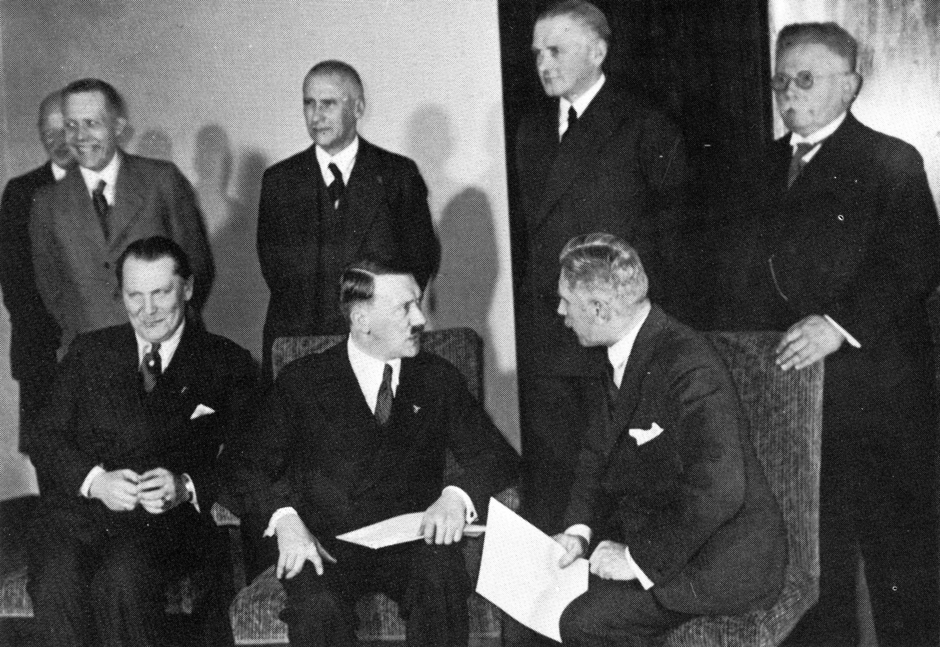 Geheimer Nazi-Schatz in der Schweiz entdeckt - riesiges Vermögen seit 78 Jahren bei dieser Bank versteckt?