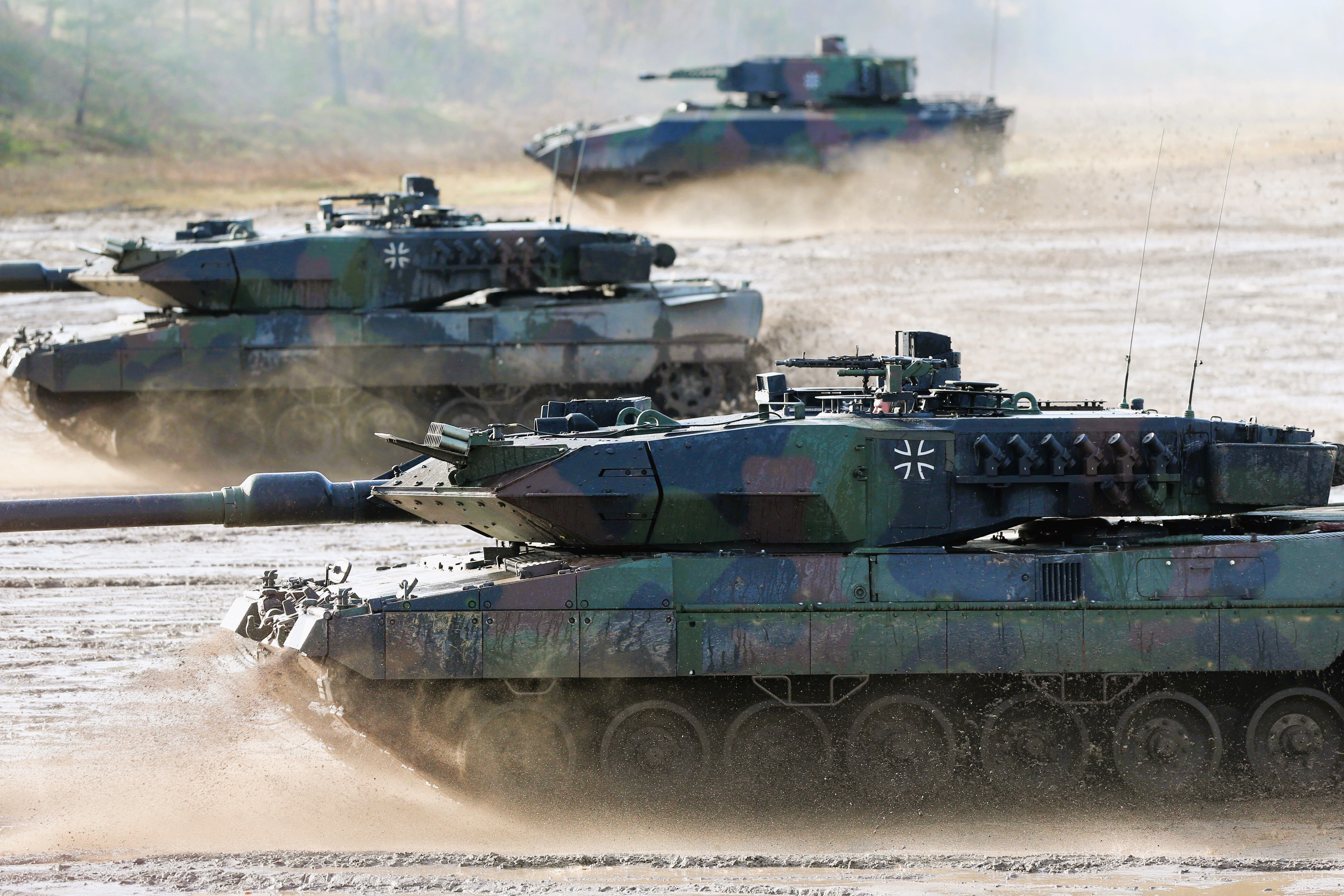 Das Ausland spottet über Deutschland und die Bundeswehr! Wer soll Deutschland verteidigen?