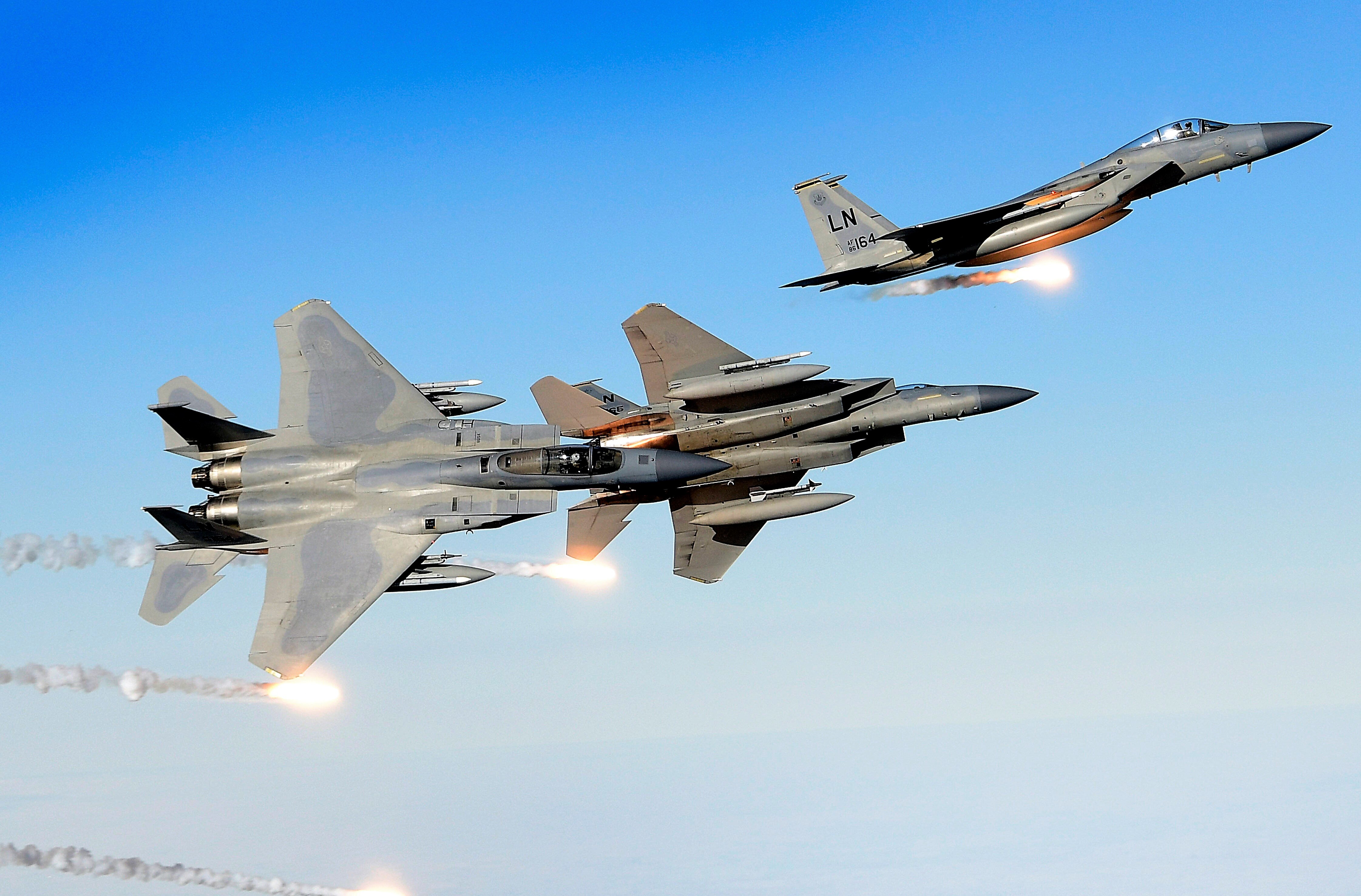 NATO-Chef warnt! Putins Luftwaffe gewinnt den Krieg am Himmel gegen die Ukraine!