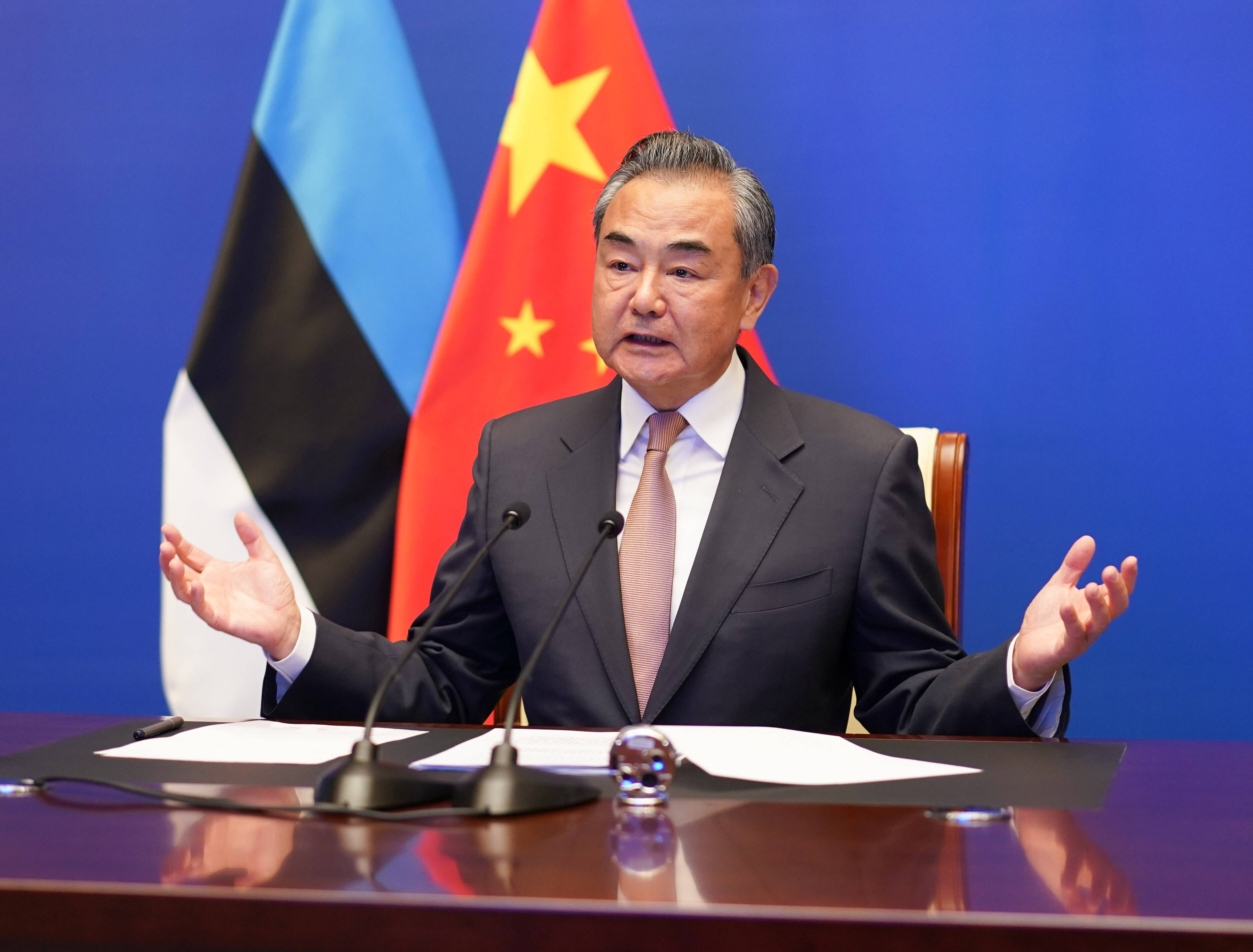 China beginnt mit Kriegsvorbereitungen! Militärausgaben werden um 7,2% gesteigert - was plant Xi?