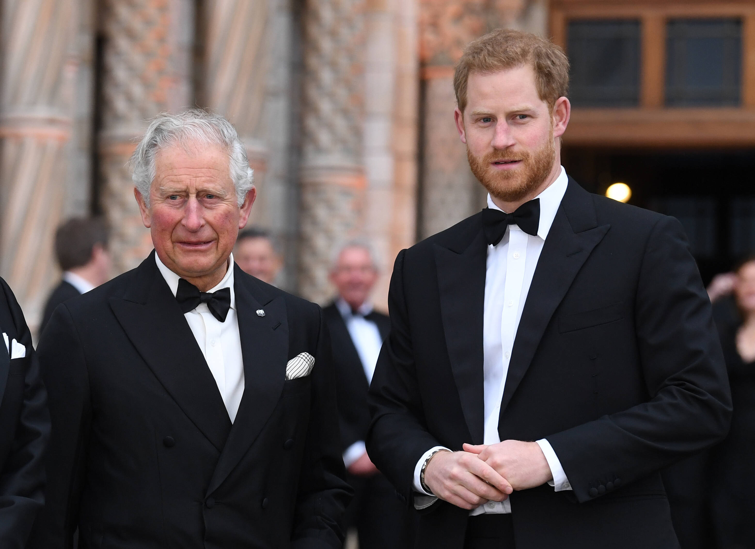 Harry und Charles - Geheimes Treffen  vor der Krönung - Prinz Harry bereits im Palast eingetroffen!