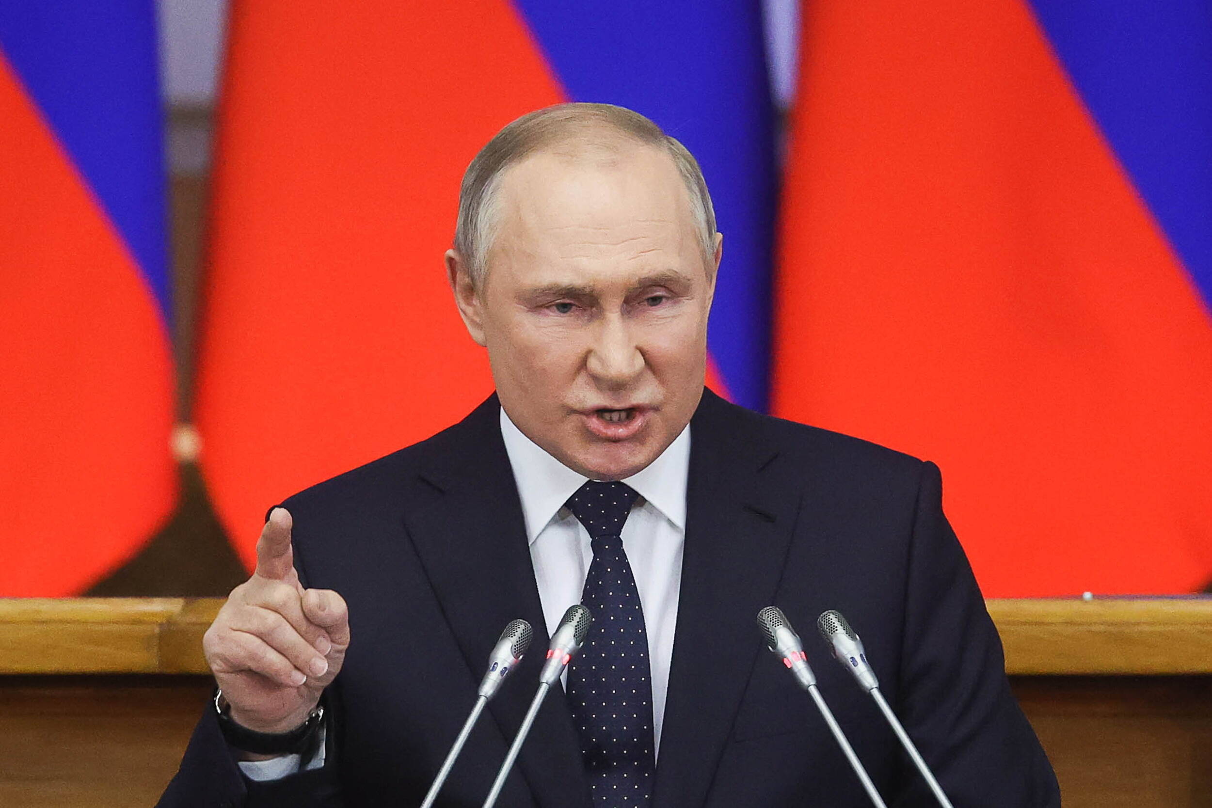 Wladimir Putin tobt vor Wut - verliert er seine wichtigste Eroberung an die Ukraine zurück? Rückeroberung steht kurz bevor