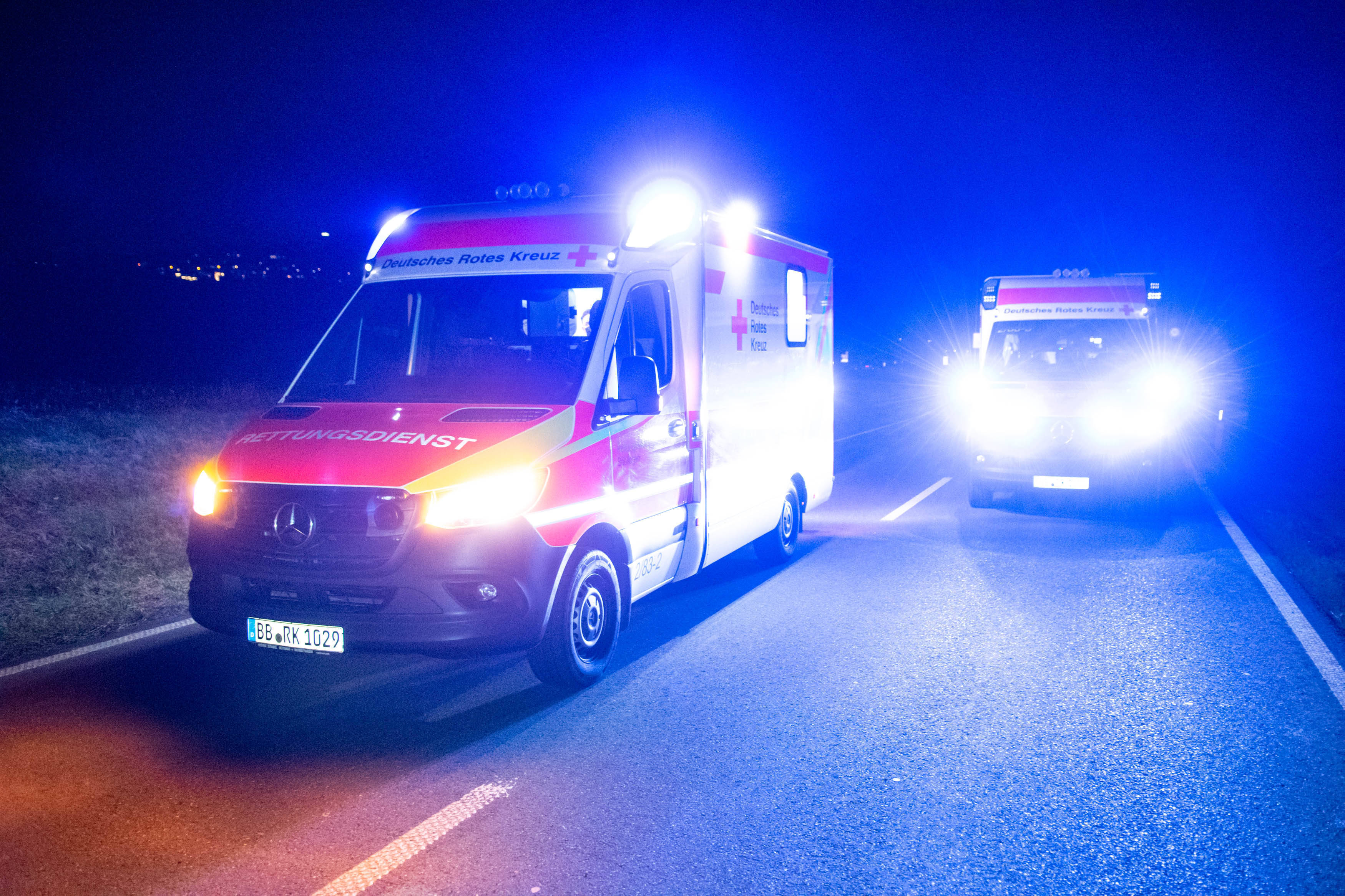 Rheinland-Pfalz - Arbeitskollege greift Frau mit Harpune und Messer an - dann tötet er sich selbst!