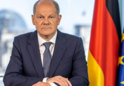 AFD blamiert Olaf Scholz bei Umfrage - Jetzt ist sogar ein AfD-Politiker beliebter als der Kanzler!