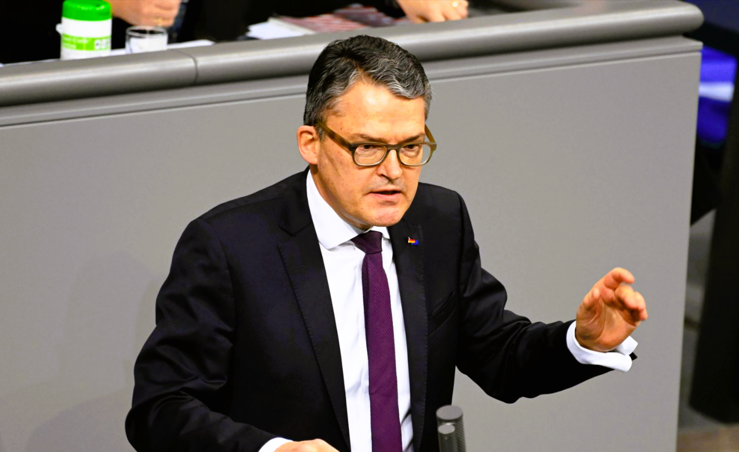 Anzeige gegen Sarah Wagenknecht! Roderich Kiesewetter zeigt Sahra Wagenknecht an - was steckt dahinter?!