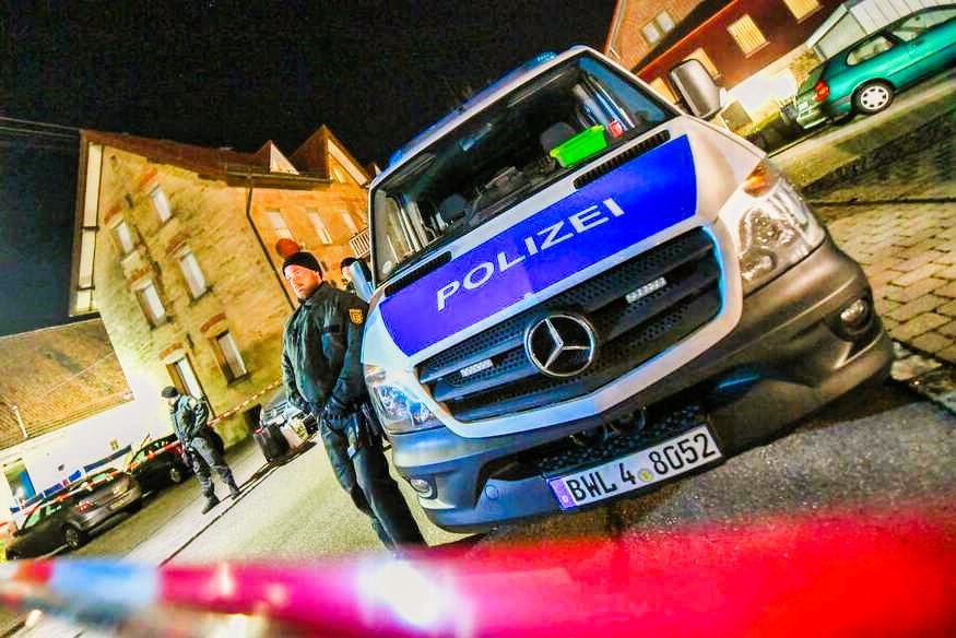 Blutüberströmte Frauenleiche in Berliner Keller entdeckt! Schockierender Fund in Berlin