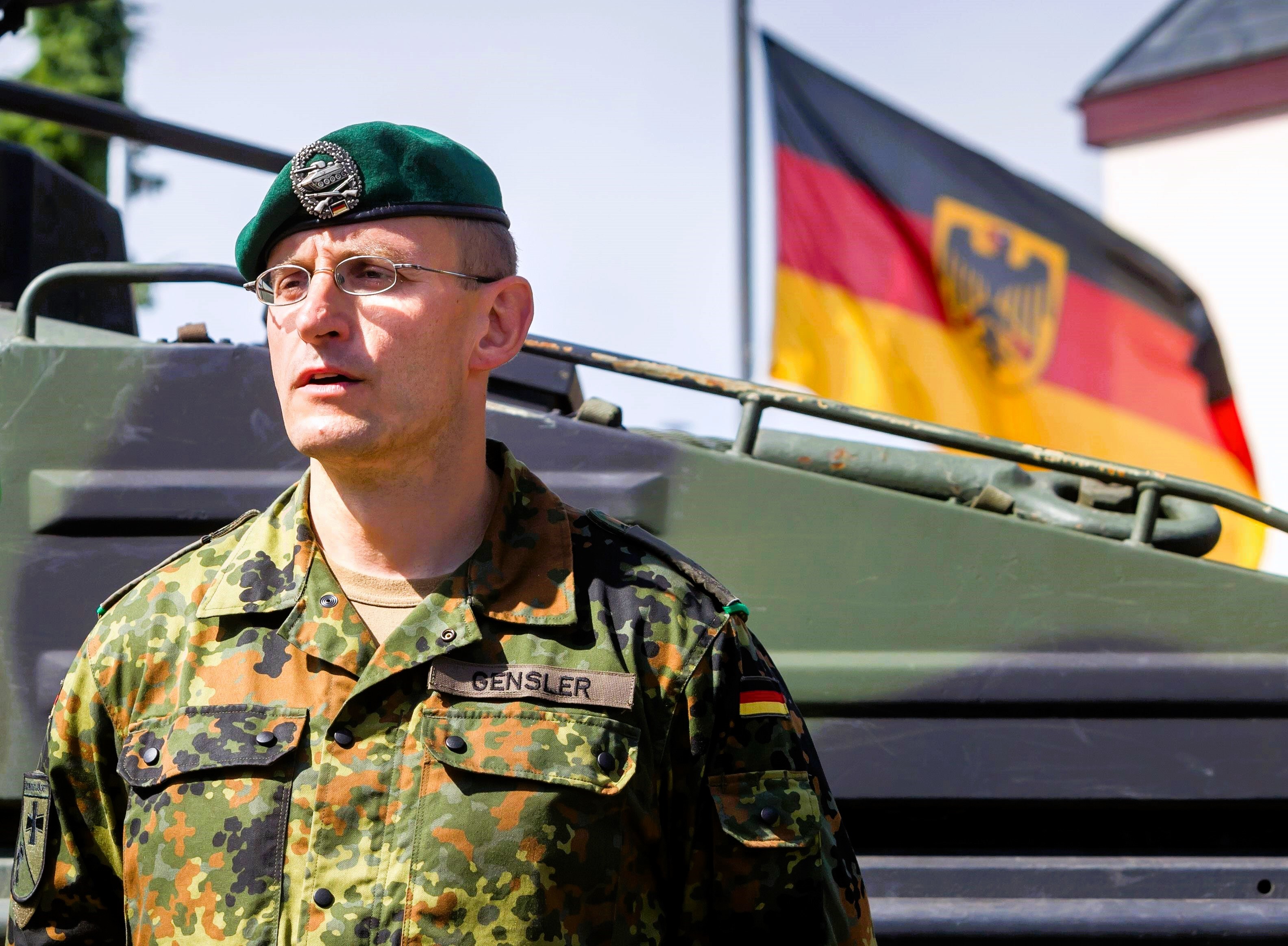 Deutschland schutzlos?! Rüstungs-Skandal: Sind Deutschlands Kriegsvorbereitungen komplett falsch?